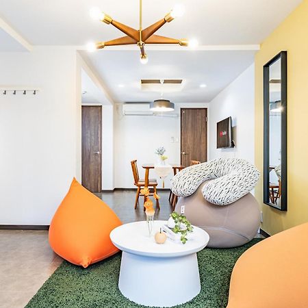 Bijou Suites Ten Osaka Bagian luar foto