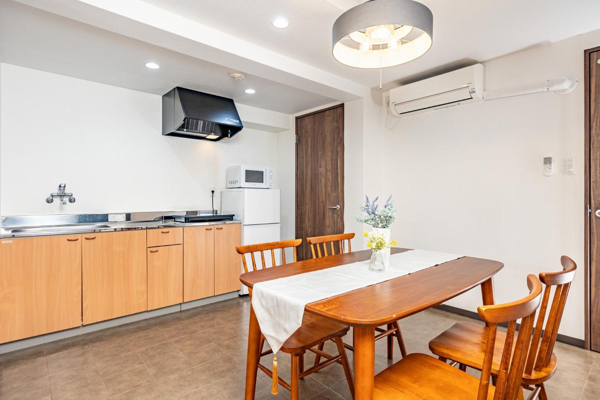 Bijou Suites Ten Osaka Bagian luar foto